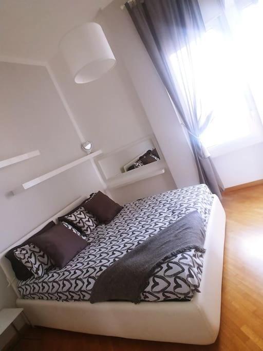 Ferienwohnung Attico Nelle Torri Di Fiumara Genua Exterior foto