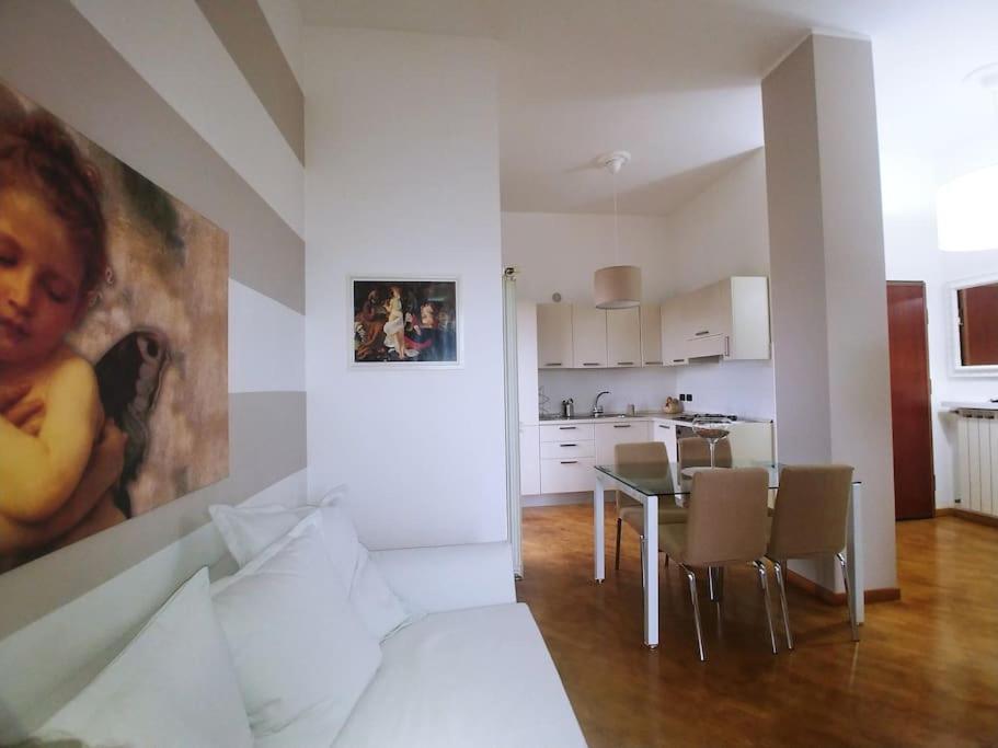 Ferienwohnung Attico Nelle Torri Di Fiumara Genua Exterior foto