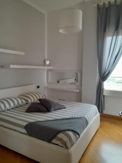 Ferienwohnung Attico Nelle Torri Di Fiumara Genua Exterior foto